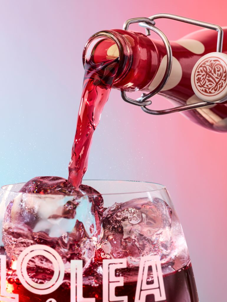 LOLEA_Sangria_Pour_ONLY_NATURAL_SUGARS Low